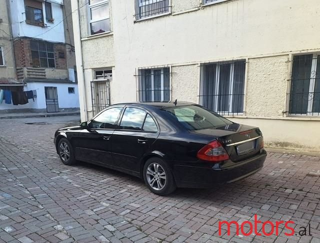 2006' Mercedes-Benz E 220 photo #4