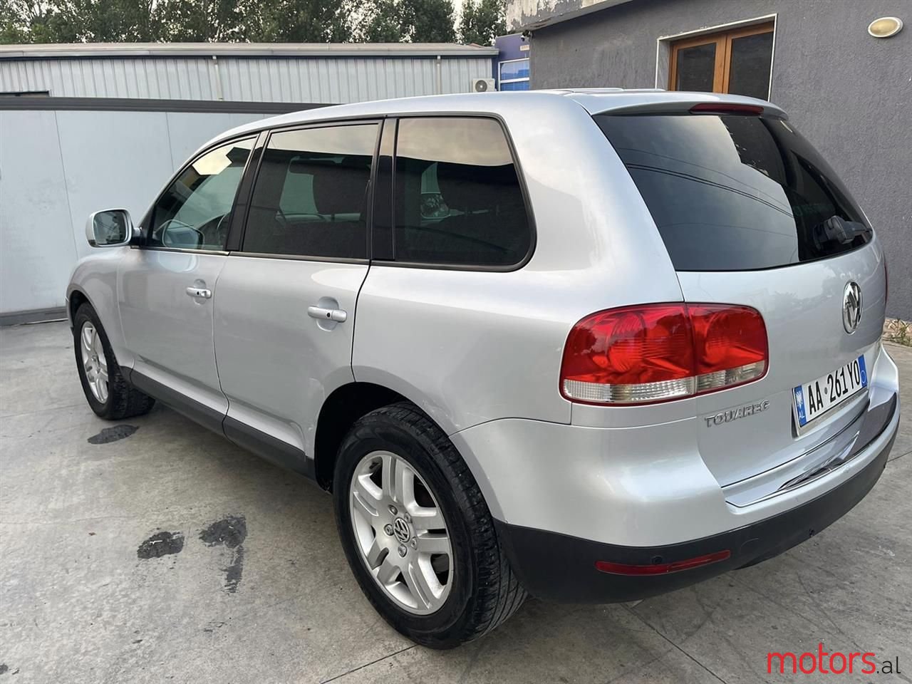 2004' Volkswagen Touareg photo #6