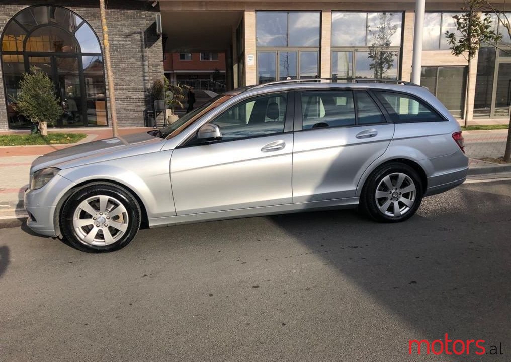 2008' Mercedes-Benz C 220 photo #1