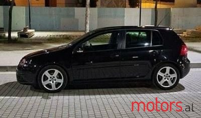 2008' Volkswagen Golf photo #2