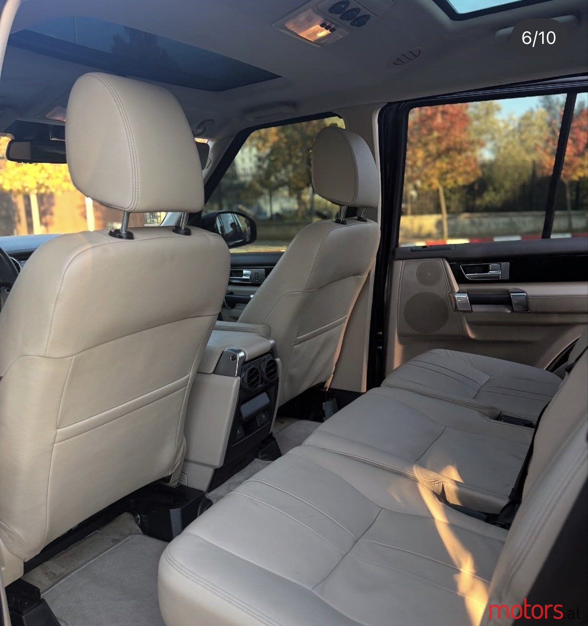 2015' Land Rover LR4 2015 LR4 3.0 supercharged photo #4