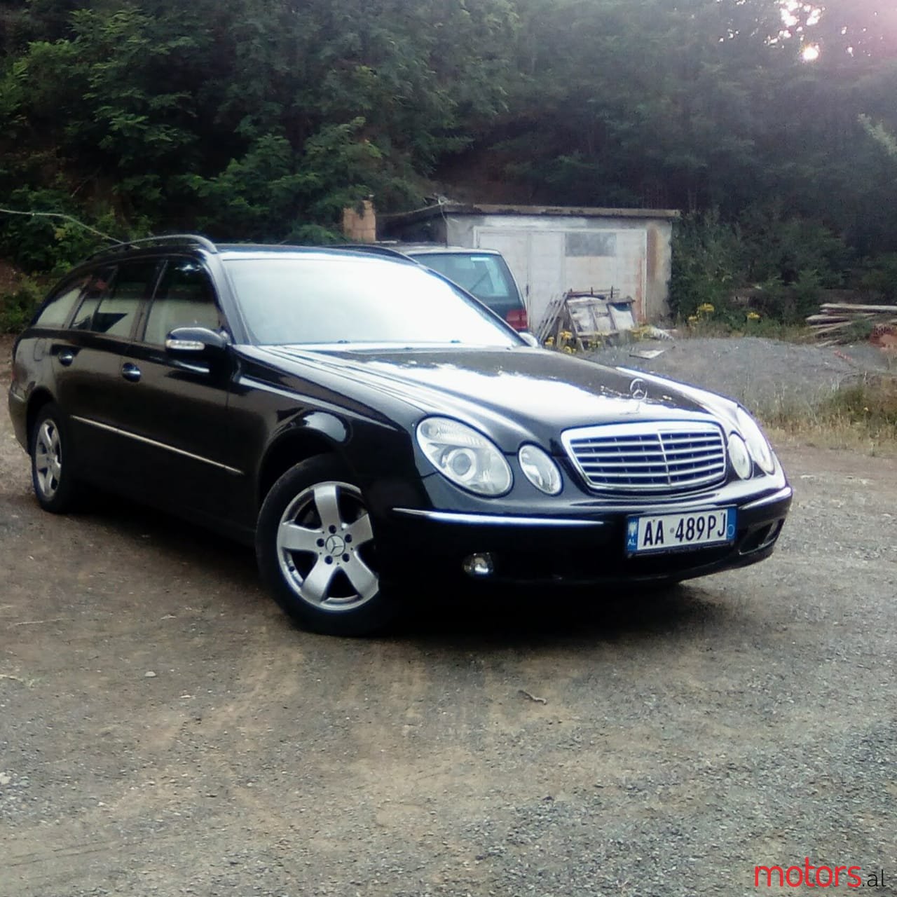 2005' Mercedes-Benz 220E photo #1