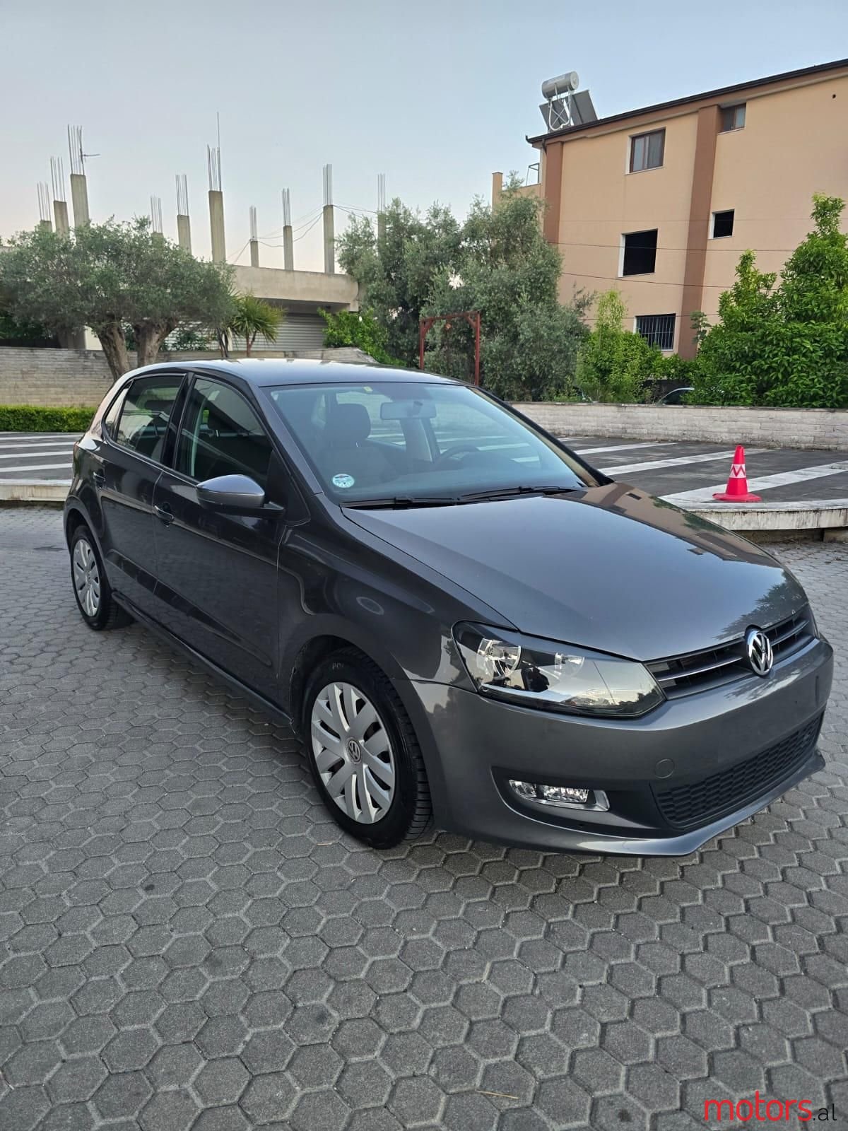 2012' Volkswagen Polo photo #1