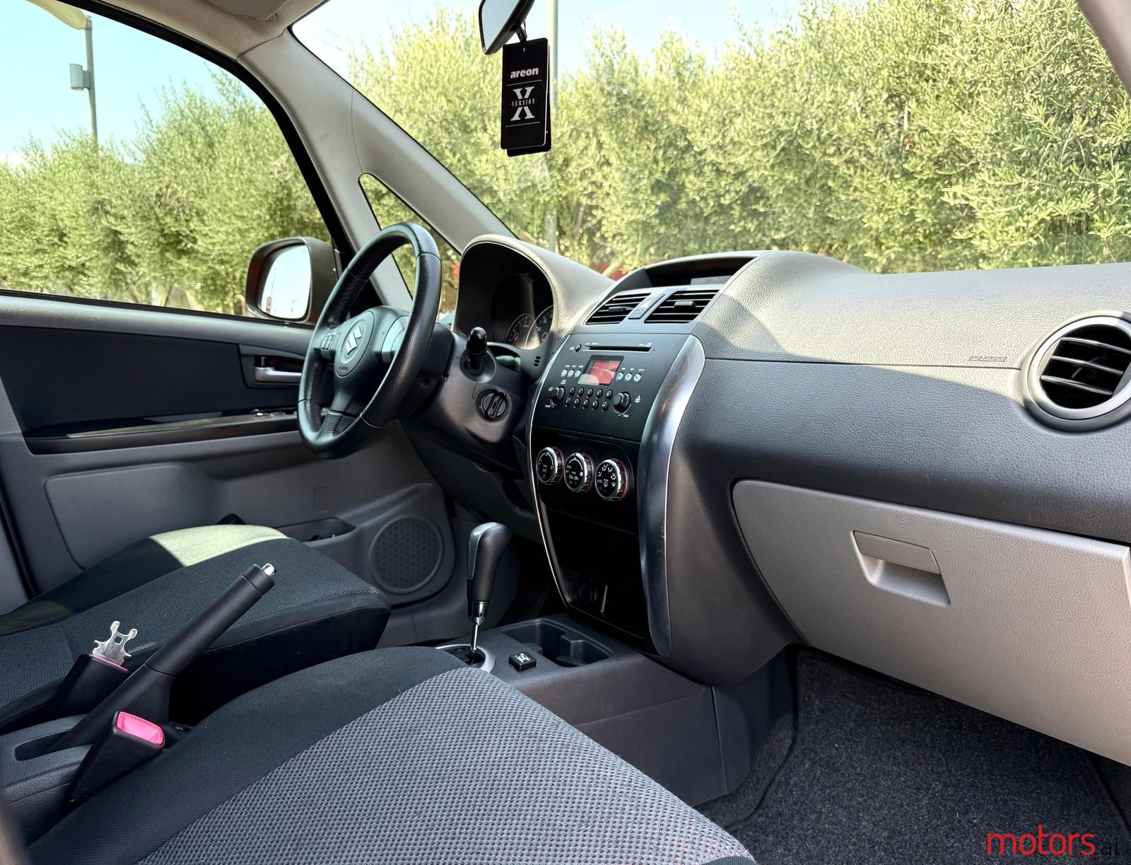 2008' Suzuki SX4 photo #2