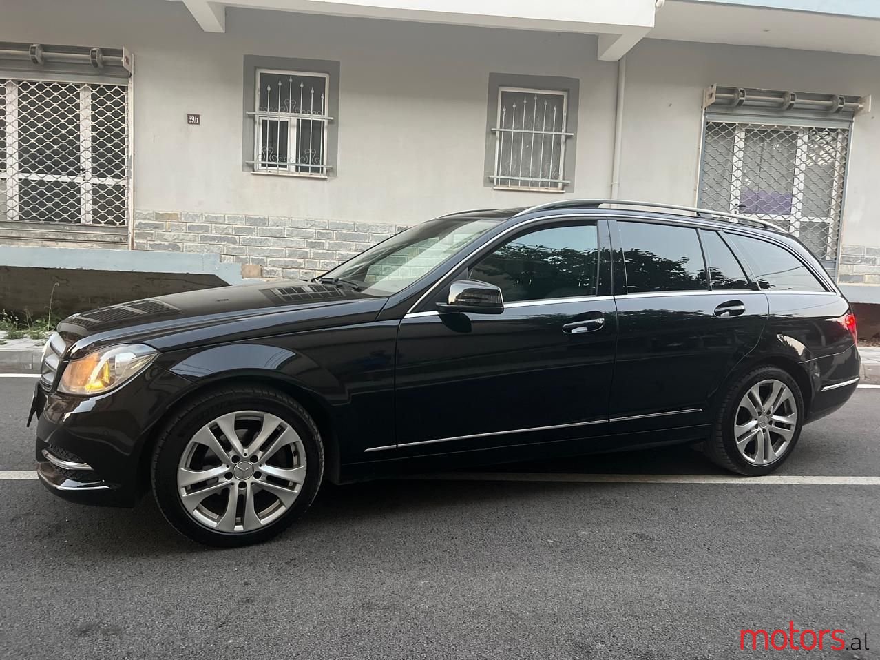 2013' Mercedes-Benz C 180 photo #6