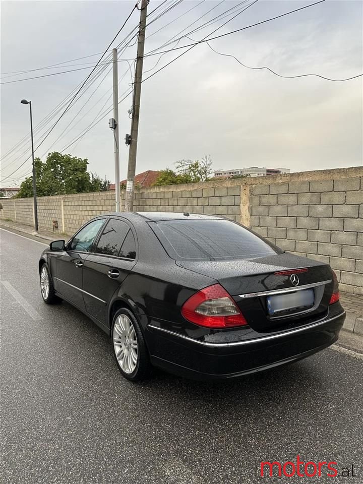 2008' Mercedes-Benz E 280 photo #6