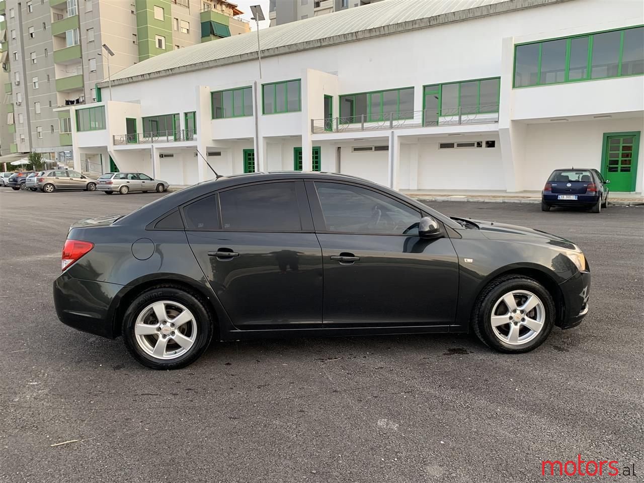 2010' Chevrolet Cruze photo #4