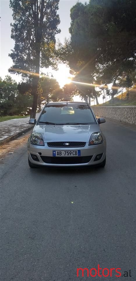 2006' Ford Fiesta photo #1