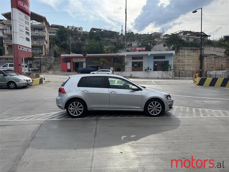 2013' Volkswagen Golf photo #3