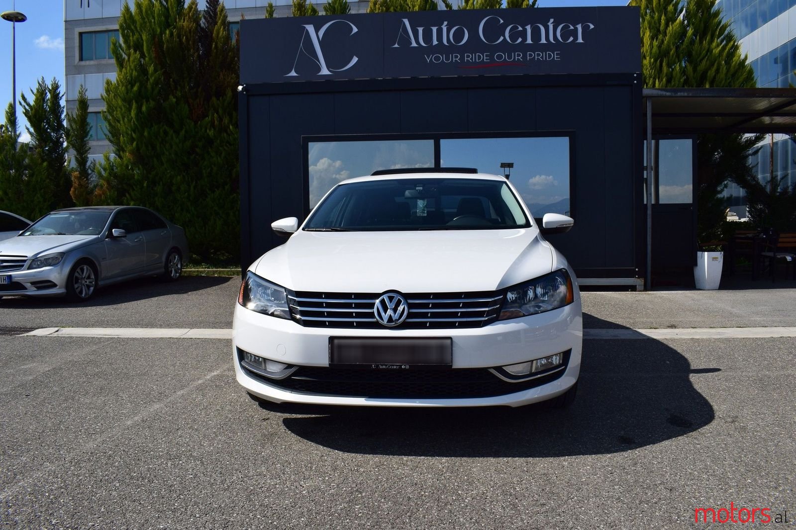 2013' Volkswagen Passat photo #5