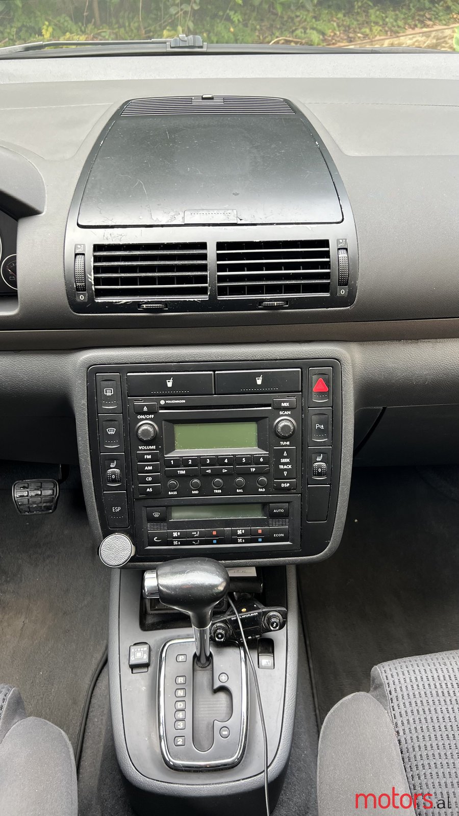 2005' Volkswagen Sharan photo #5