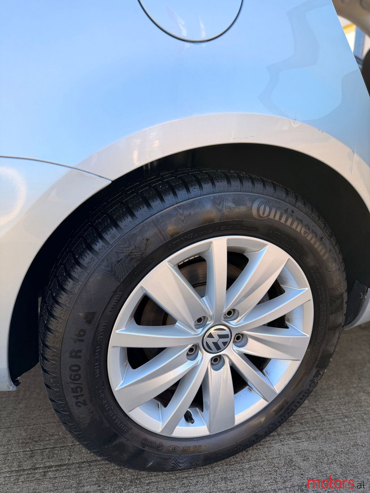 2014' Volkswagen Passat photo #2