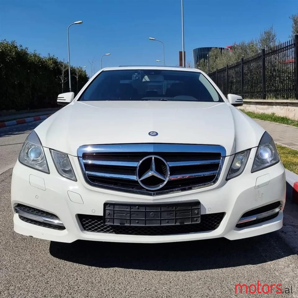 2013' Mercedes-Benz E 220 photo #4
