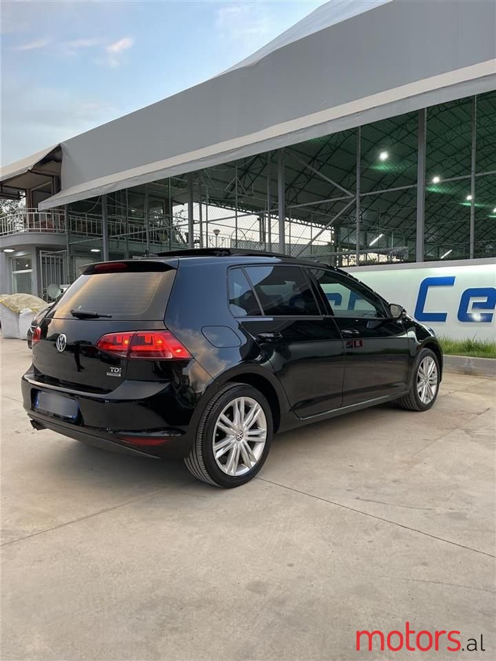 2014' Volkswagen Golf photo #5