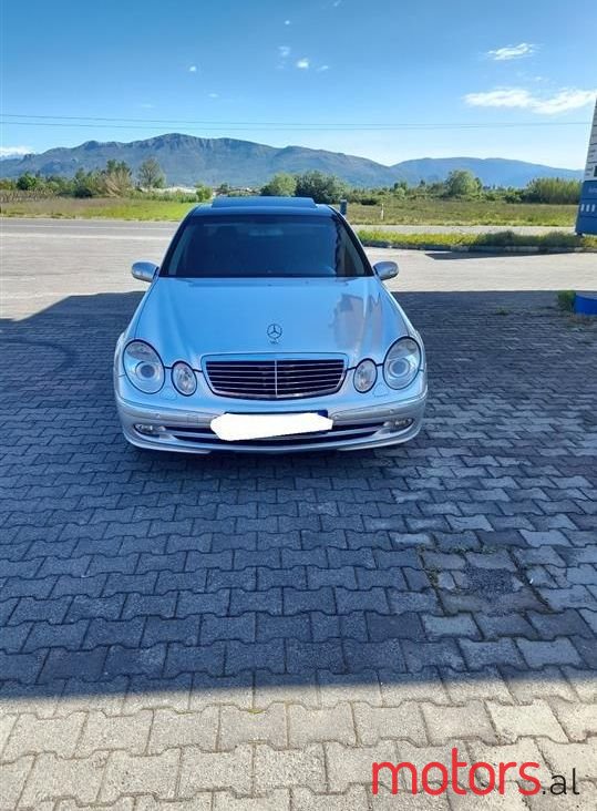 2002' Mercedes-Benz E 270 photo #1