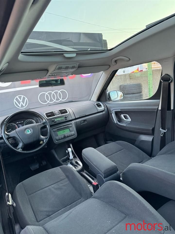 2007' Skoda Roomster photo #5