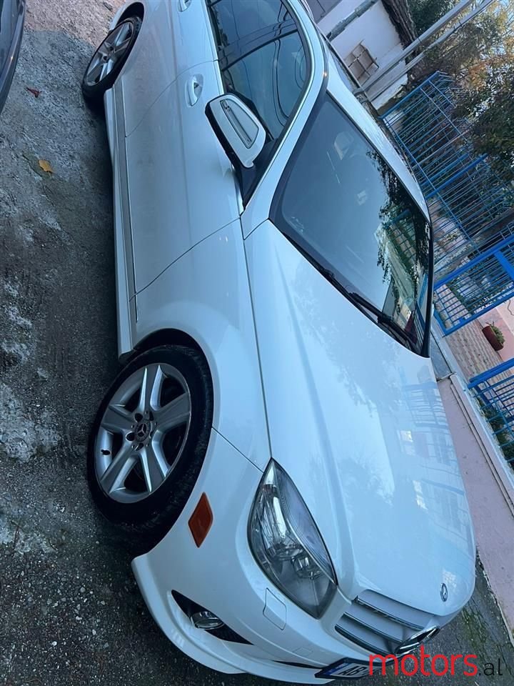 2010' Mercedes-Benz C 300 photo #5