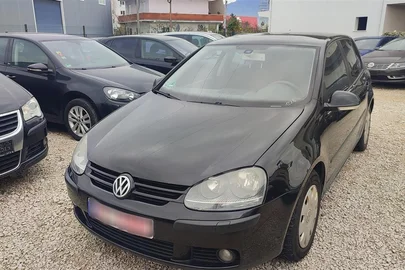 2005' Volkswagen Golf