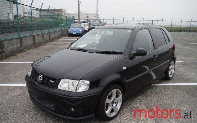2001' Volkswagen Polo photo #1