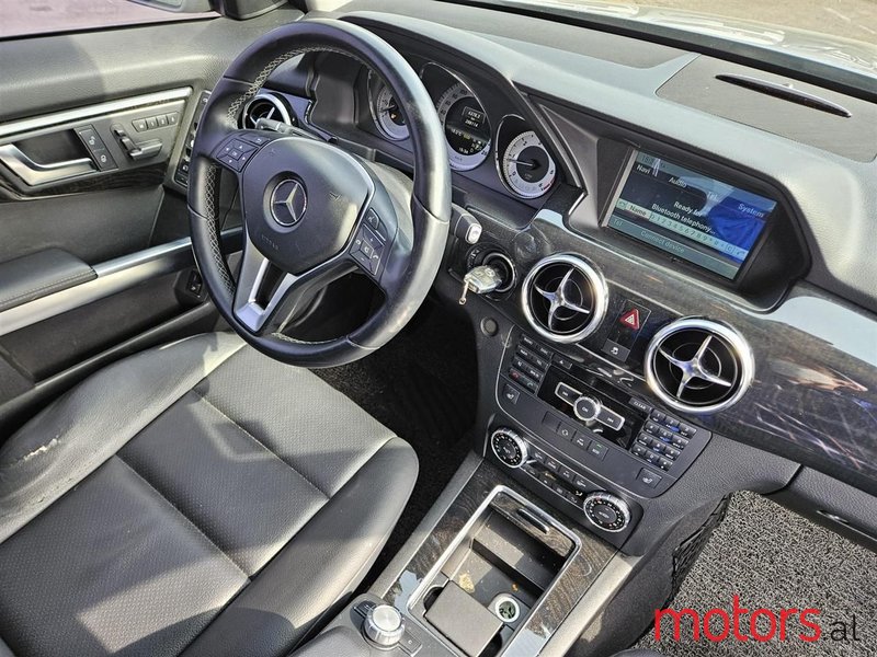 2013' Mercedes-Benz CLK 220 photo #2
