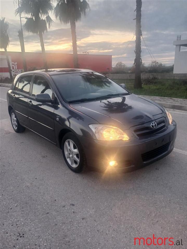 2006' Toyota Corolla photo #2