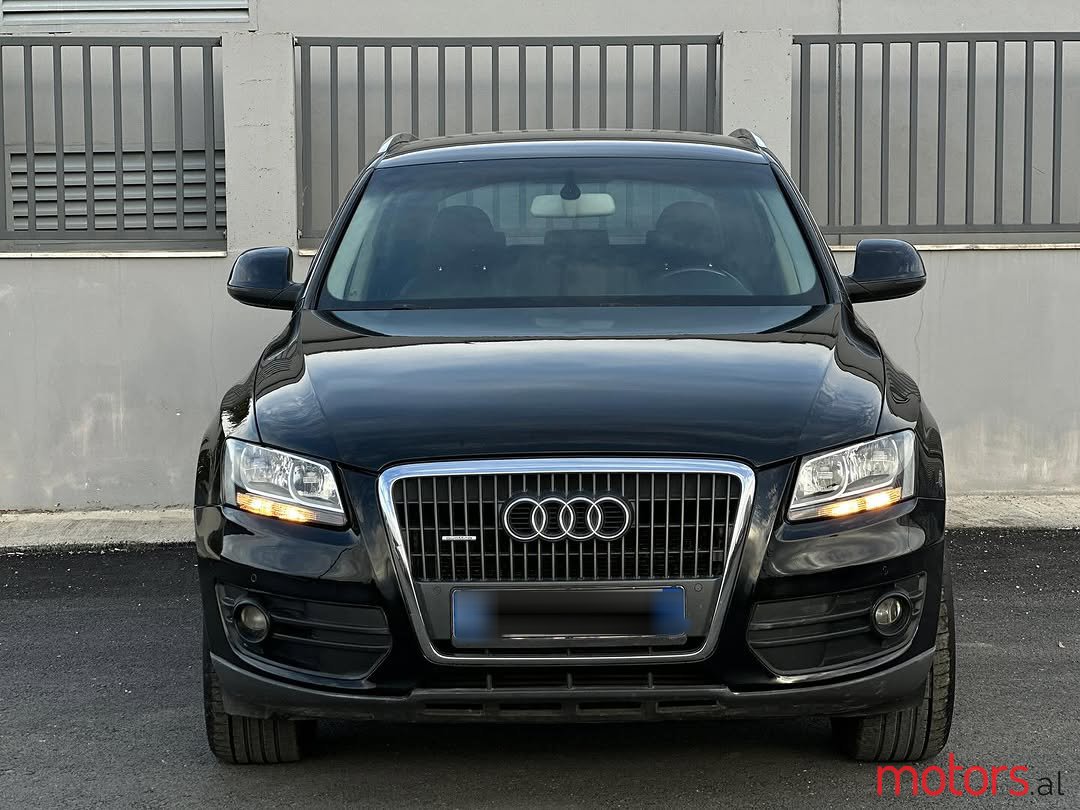 2010' Audi Q5 photo #2