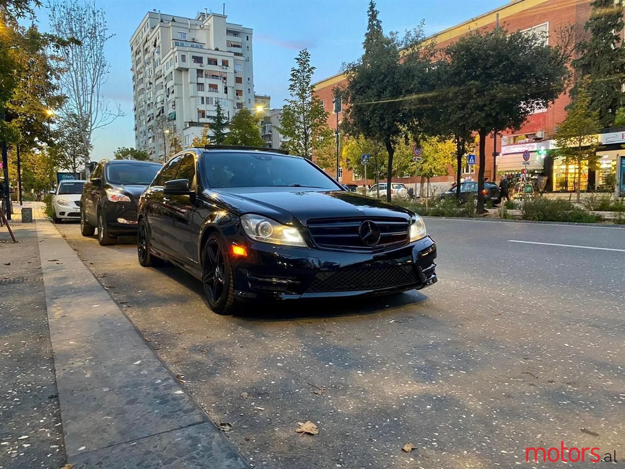 2012' Mercedes-Benz C 300 photo #2