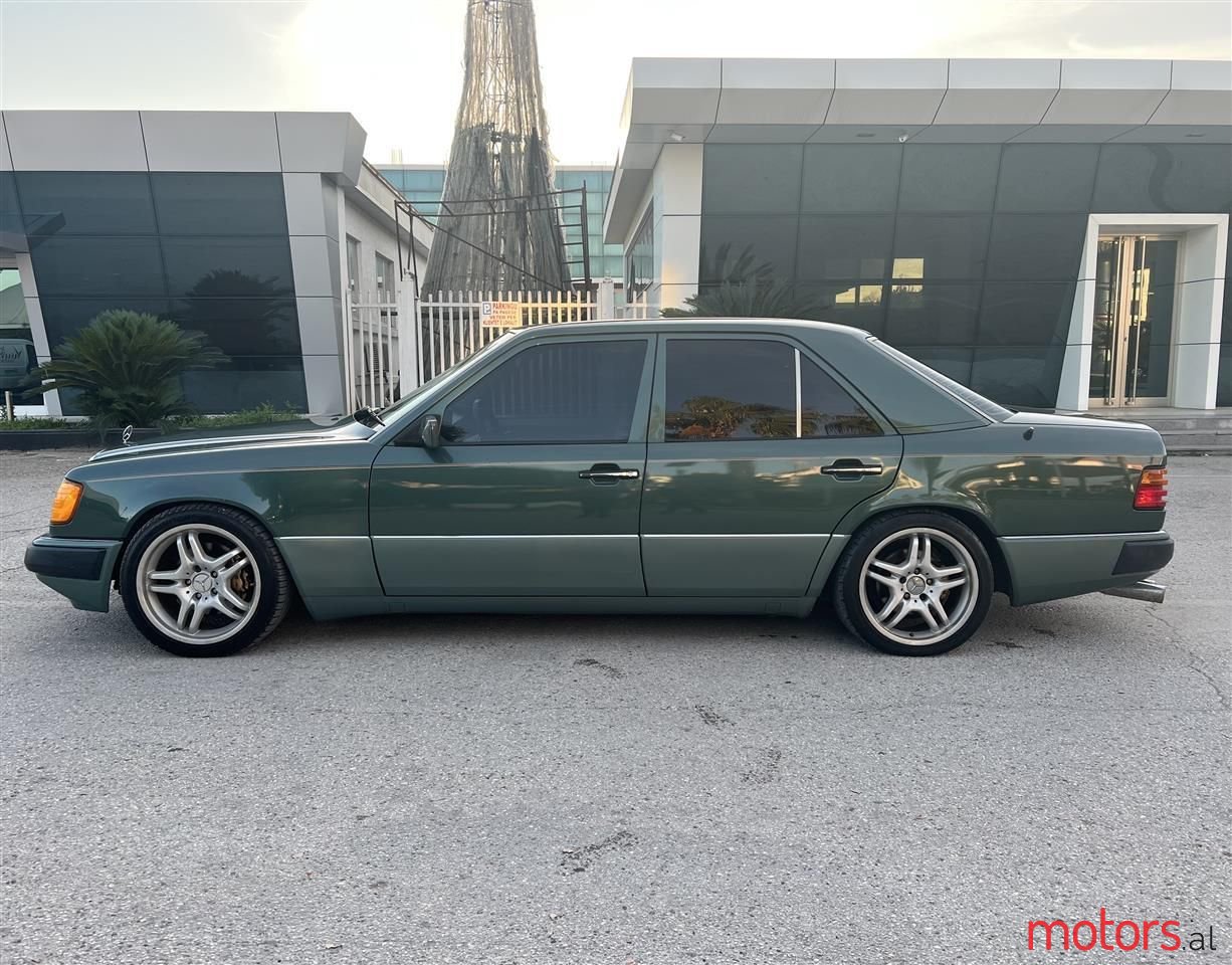 1992' Mercedes-Benz E 420 photo #5