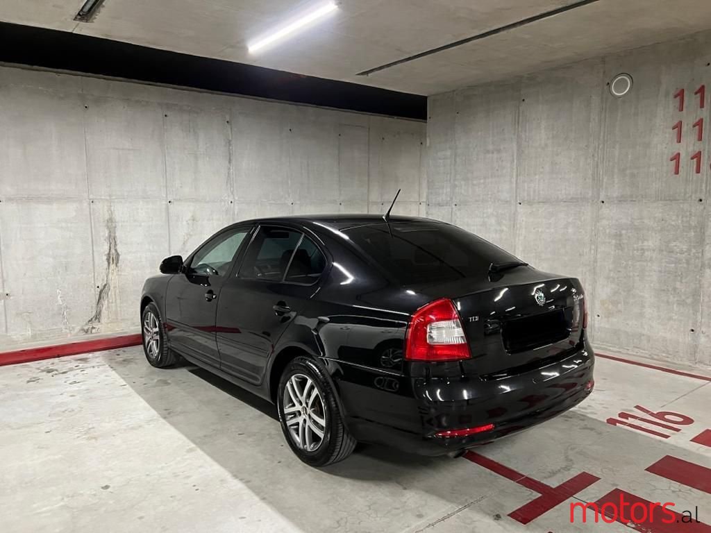 2013' Skoda Octavia photo #2