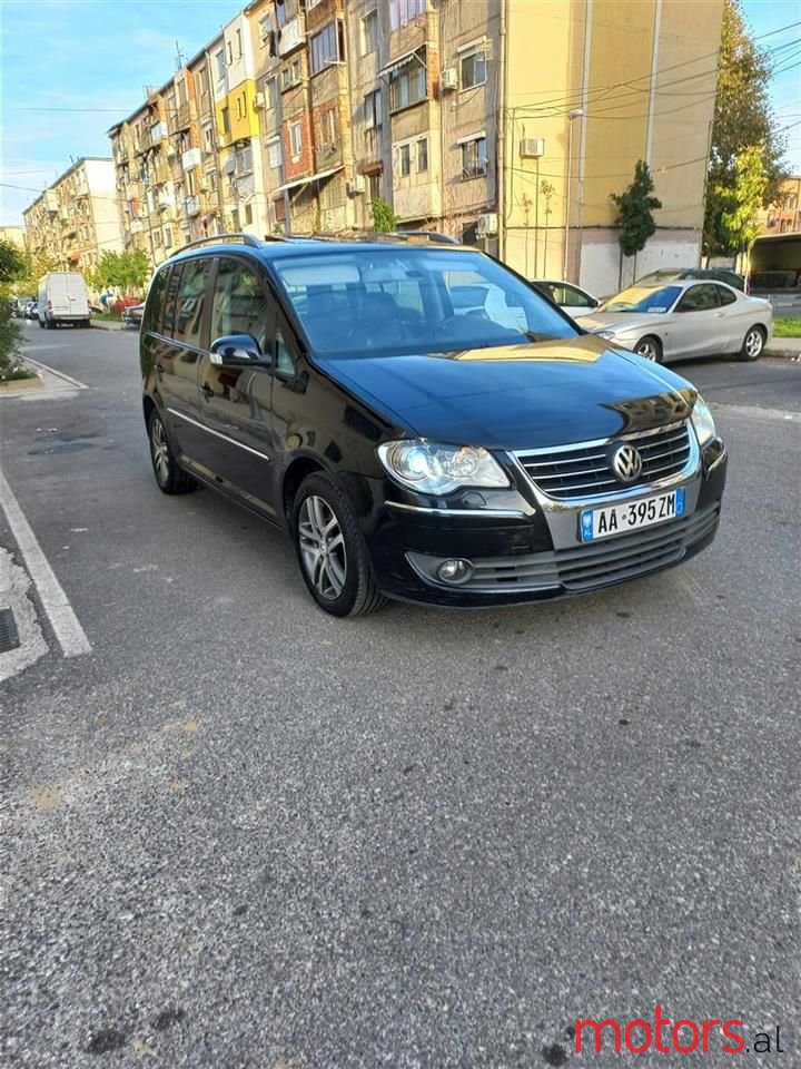 2006' Volkswagen Touran photo #5