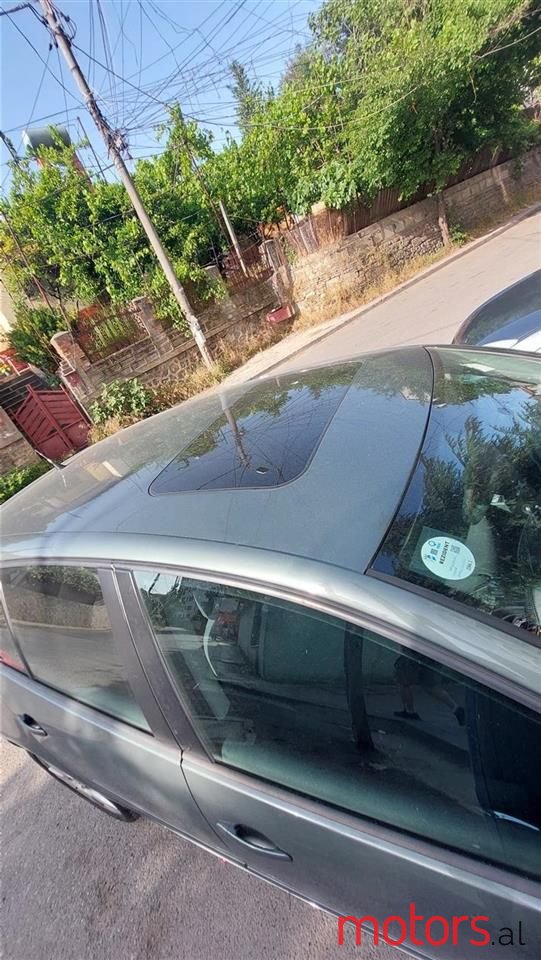 2008' Volkswagen Golf photo #6