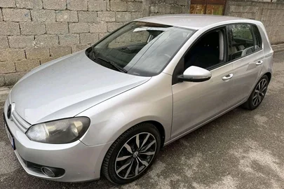 2009' Volkswagen Golf
