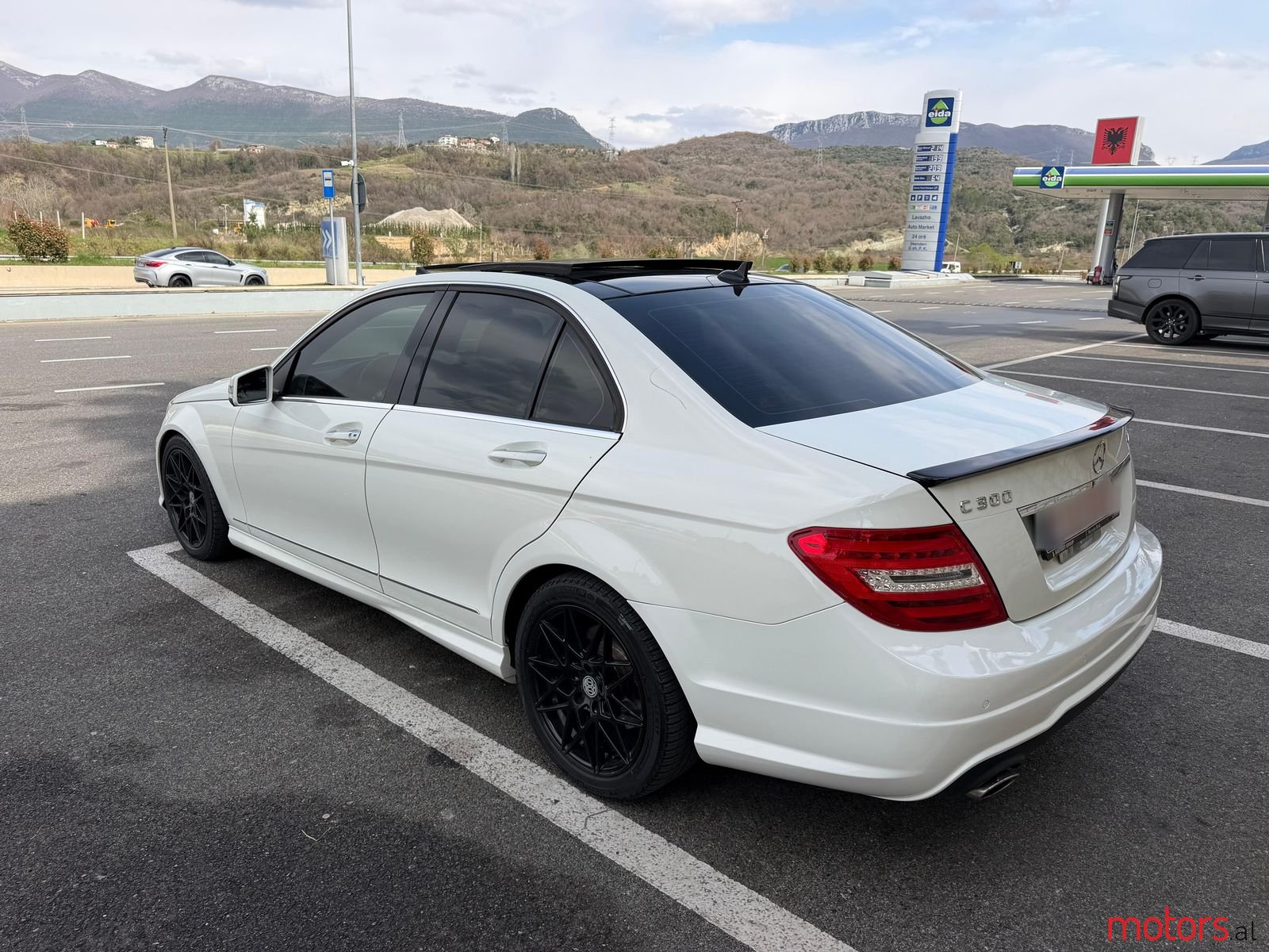 2012' Mercedes-Benz C 300 photo #5