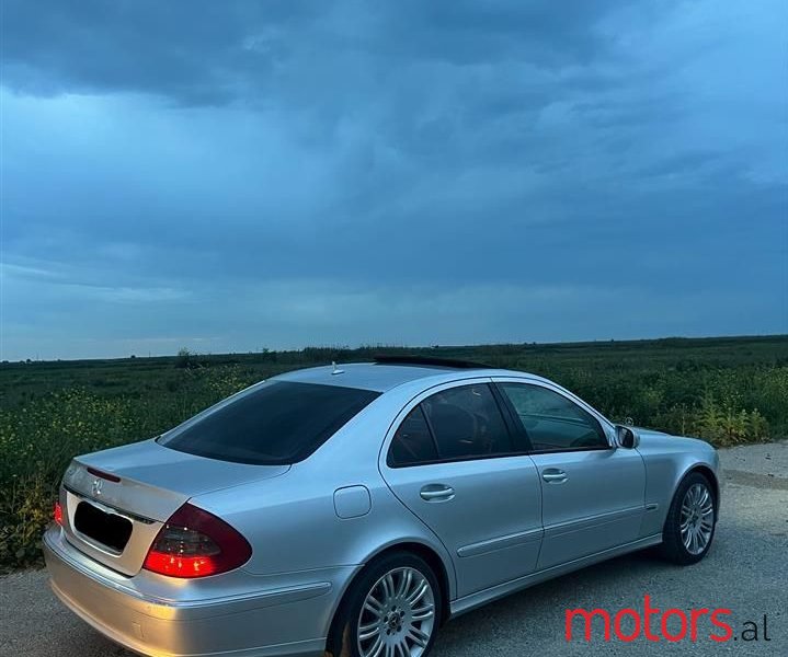 2008' Mercedes-Benz E 280 photo #4