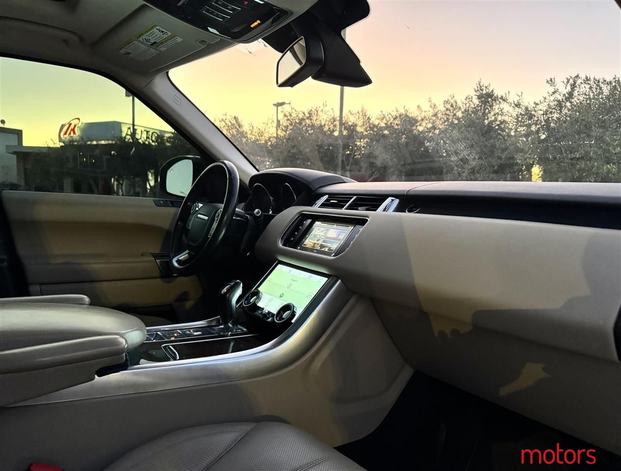 2016' Land Rover Range Rover Sport photo #6