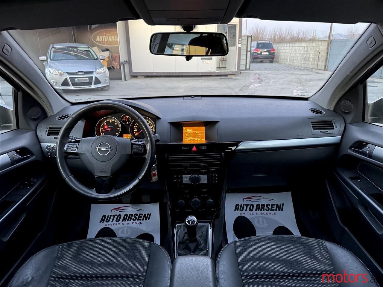 2008' Opel Astra photo #2