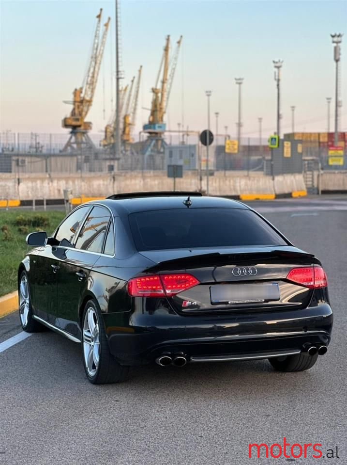 2012' Audi S4 photo #2