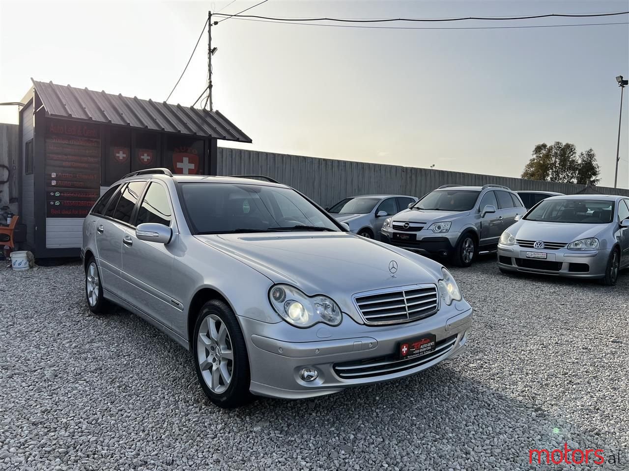 2005' Mercedes-Benz C 220 photo #5