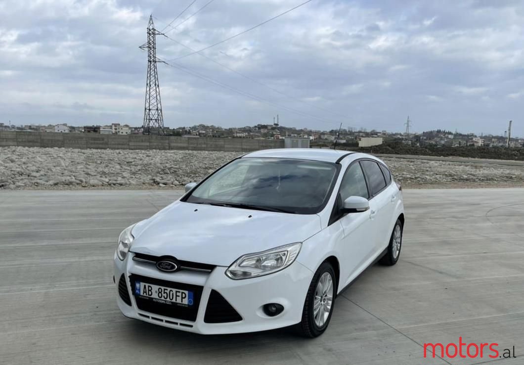 2011' Ford Focus photo #6