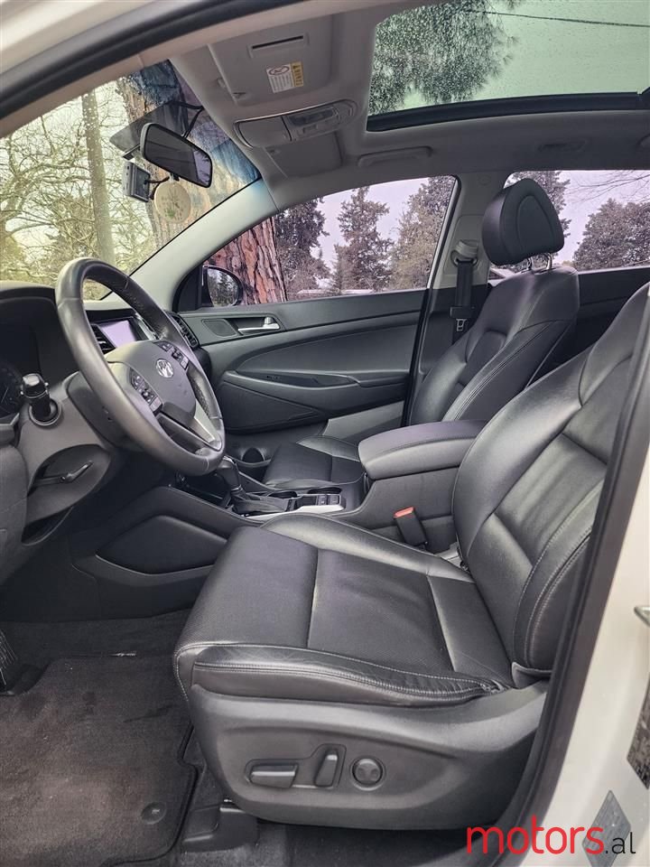 2016' Hyundai Tucson photo #6