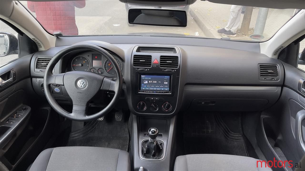 2007' Volkswagen Golf photo #2