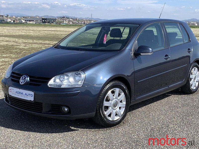 2008' Volkswagen Golf photo #1