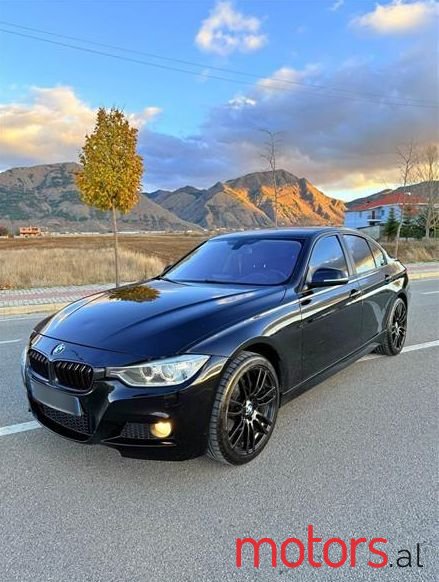 2012' BMW 320 photo #4