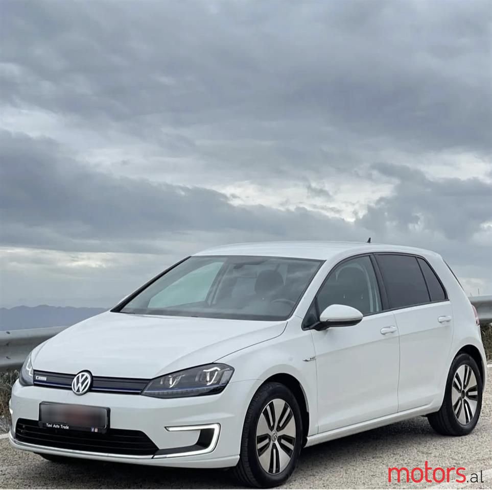 2016' Volkswagen e-Golf photo #1