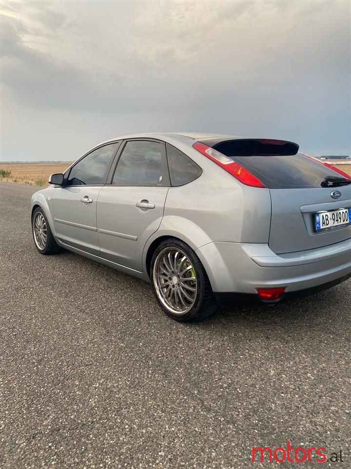 2005' Ford Focus photo #1