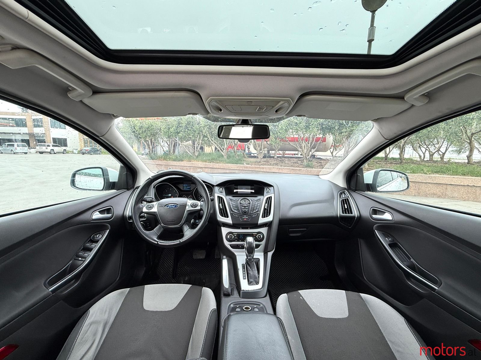 2013' Ford Focus photo #3