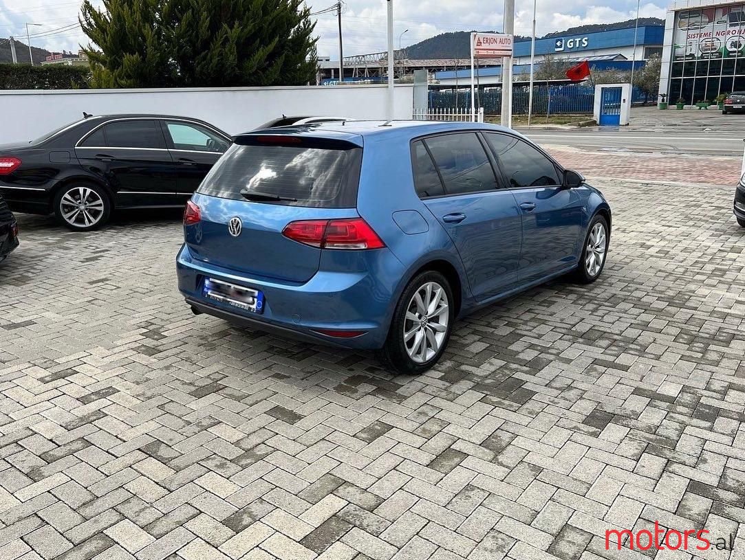 2013' Volkswagen Golf photo #3