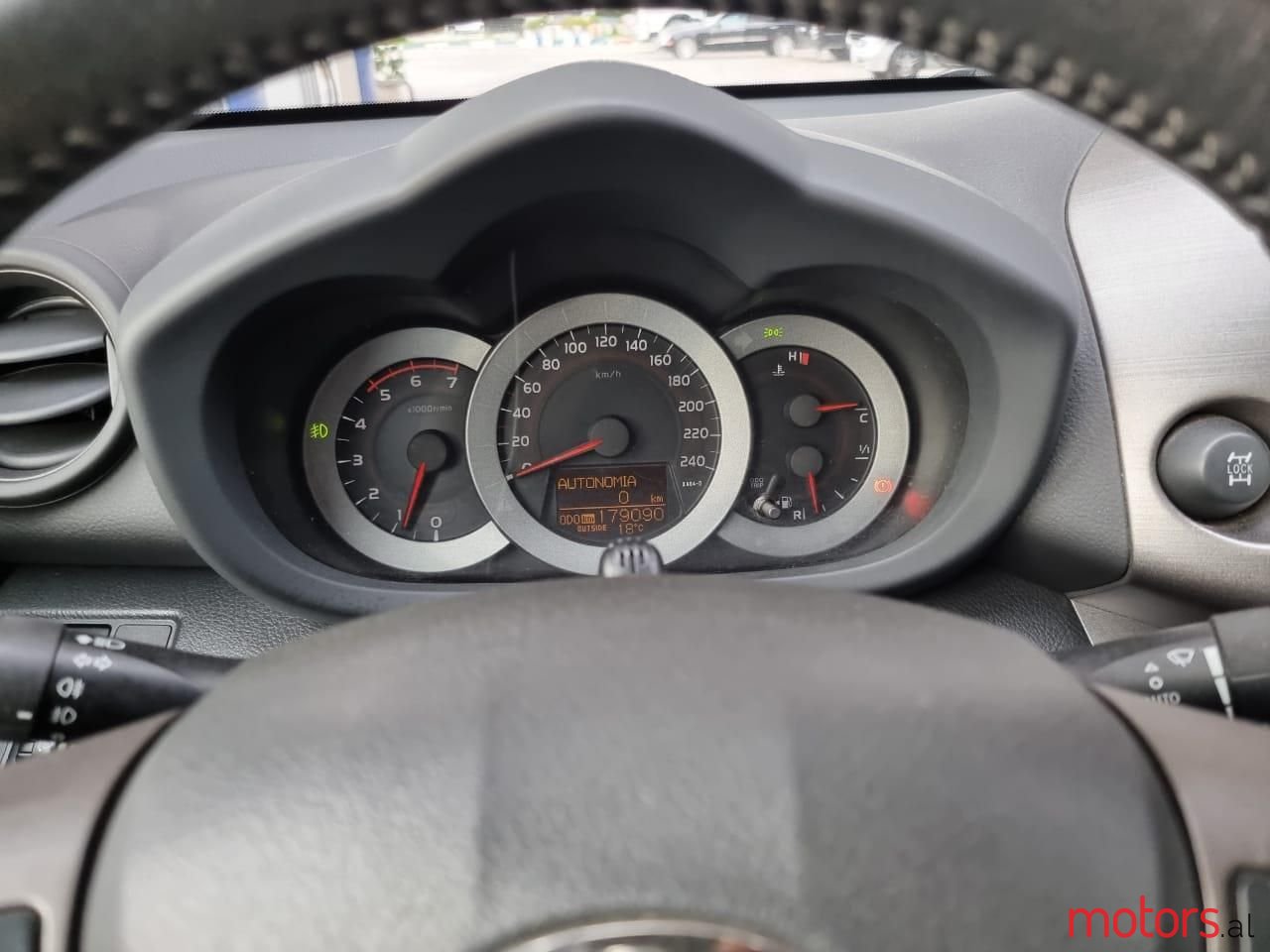 2013' Toyota RAV4 photo #2