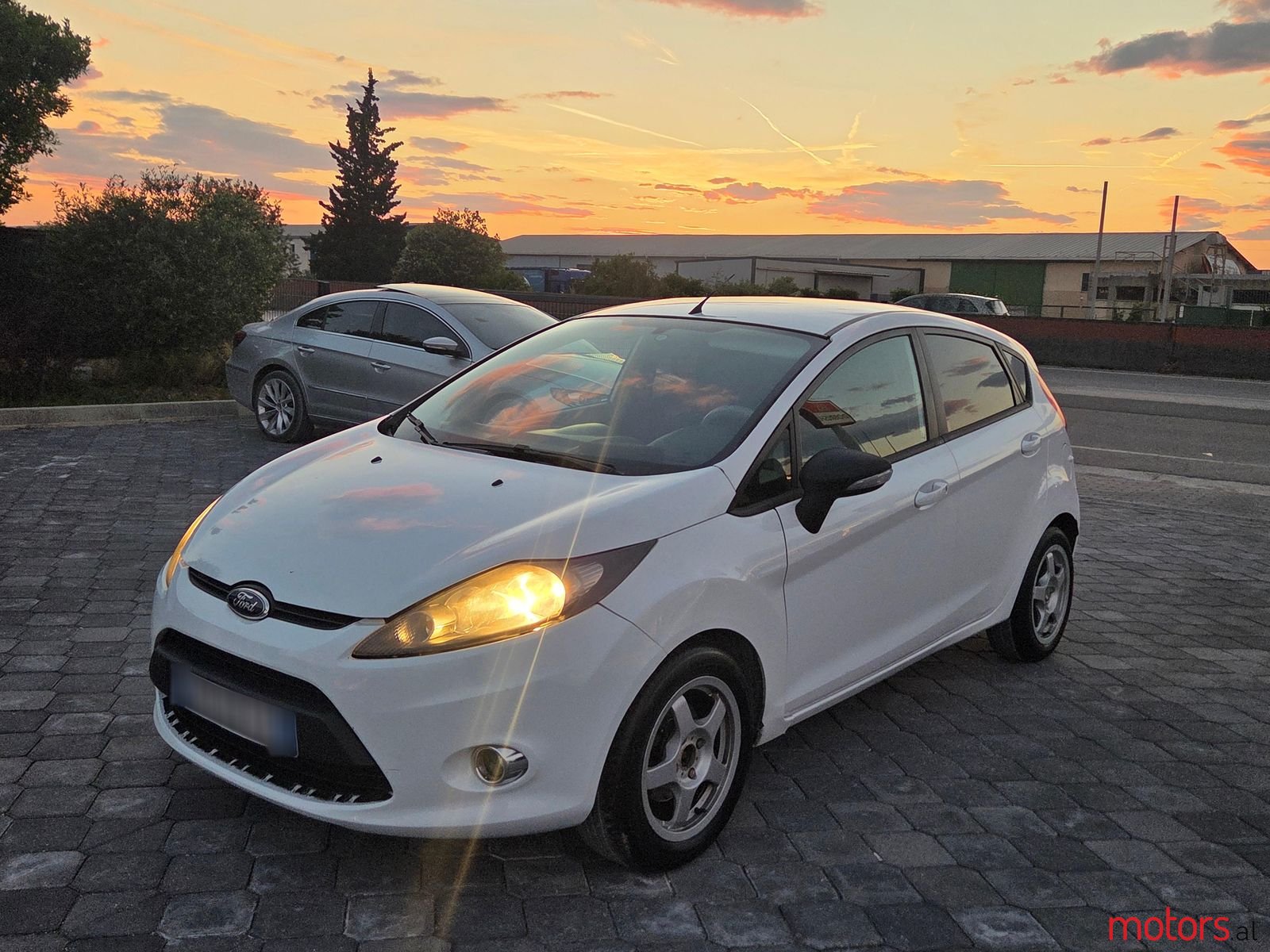 2012' Ford Fiesta photo #2