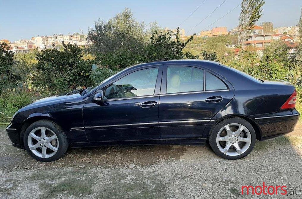 2006' Mercedes-Benz C 320 photo #1